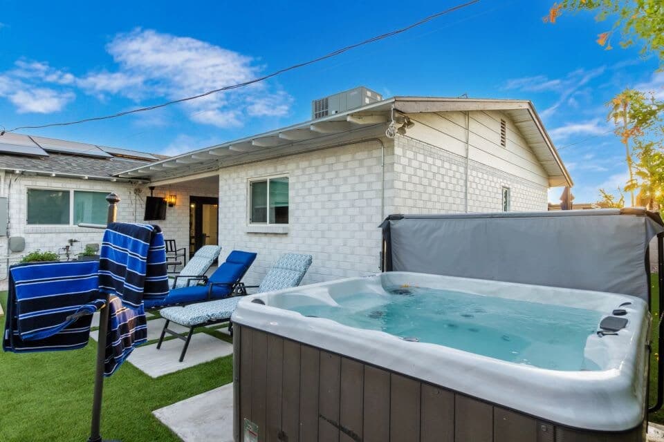 Crown Azul Retreat - Image 30