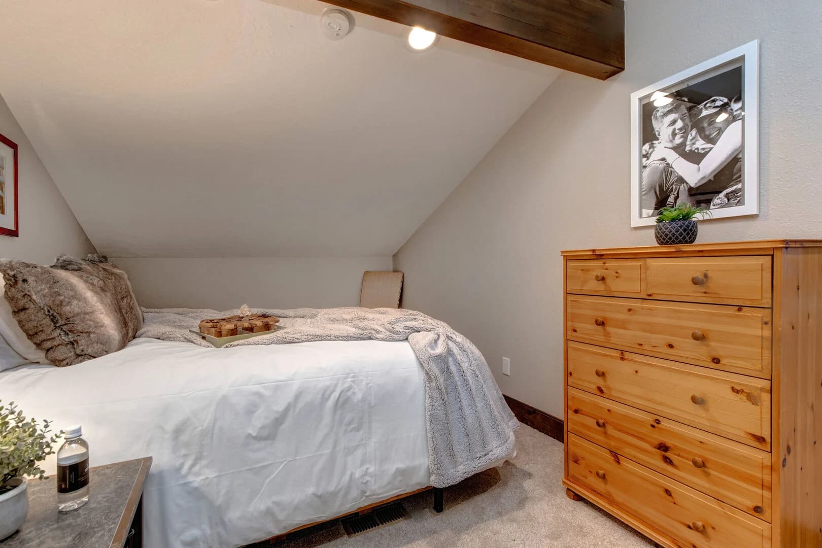 Moose Den - Image 15