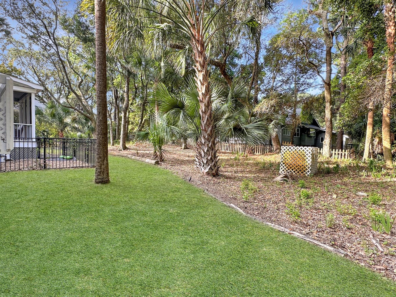 Lazy Lobster - Image 26