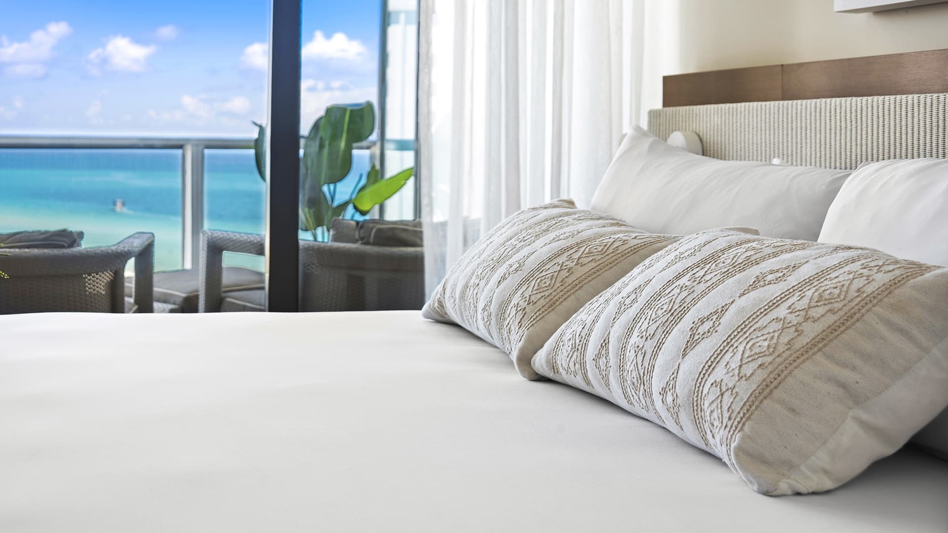 W South Beach Residence #1219 - Image 3