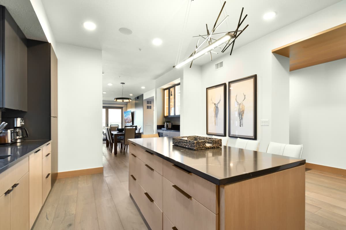 King's Crown - Image 11