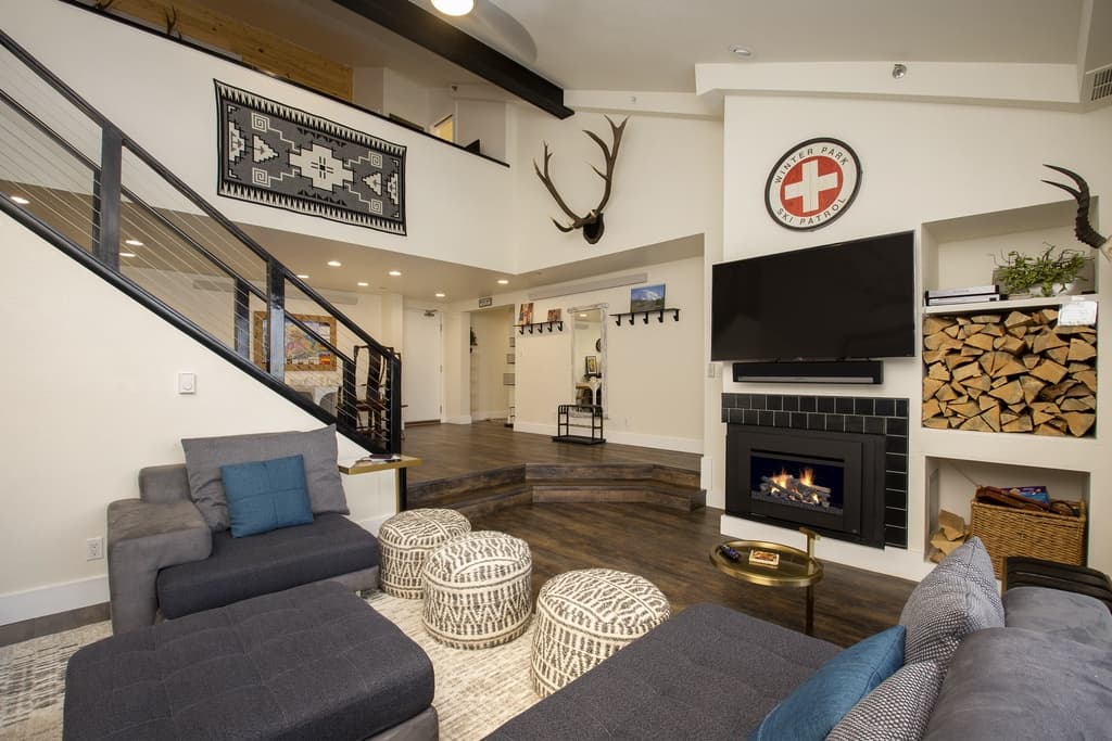 Crestview Place Residence 507 - Image 2