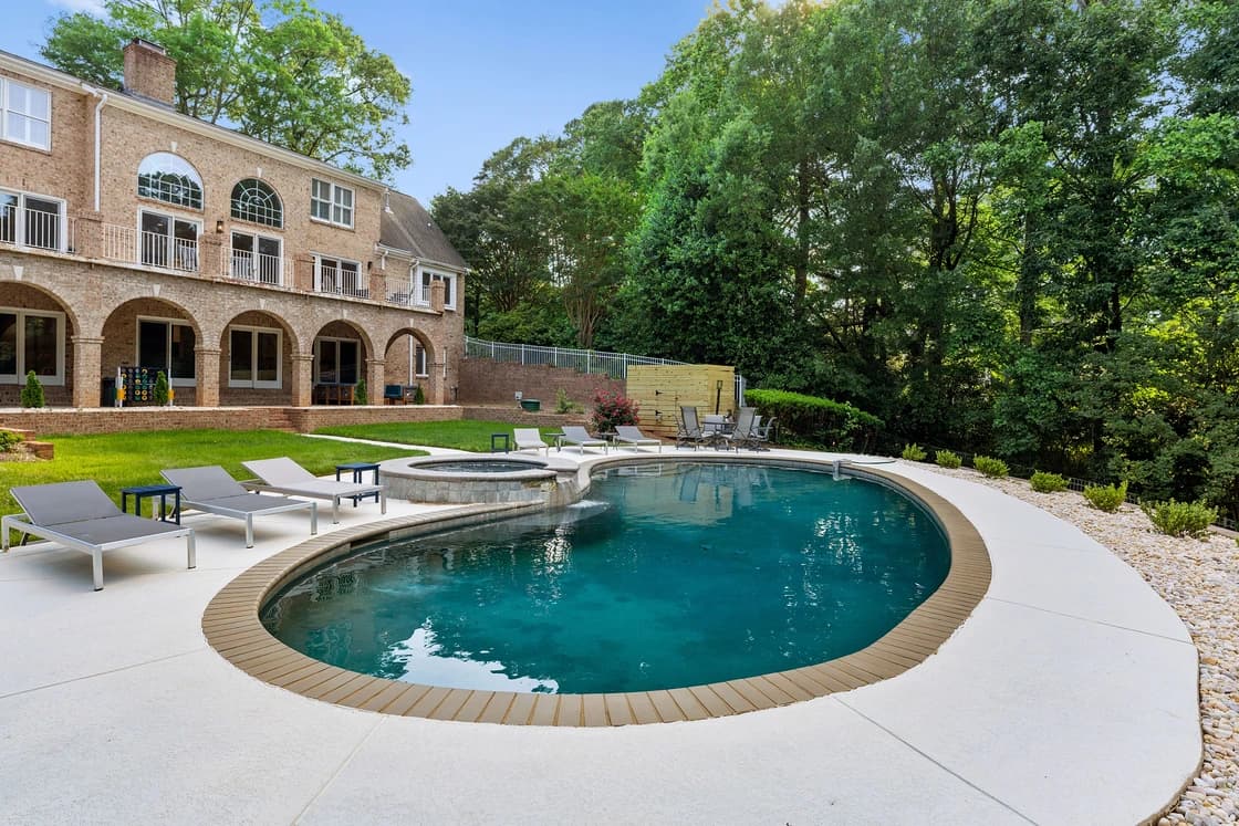 Shoreway Cove - Image 54