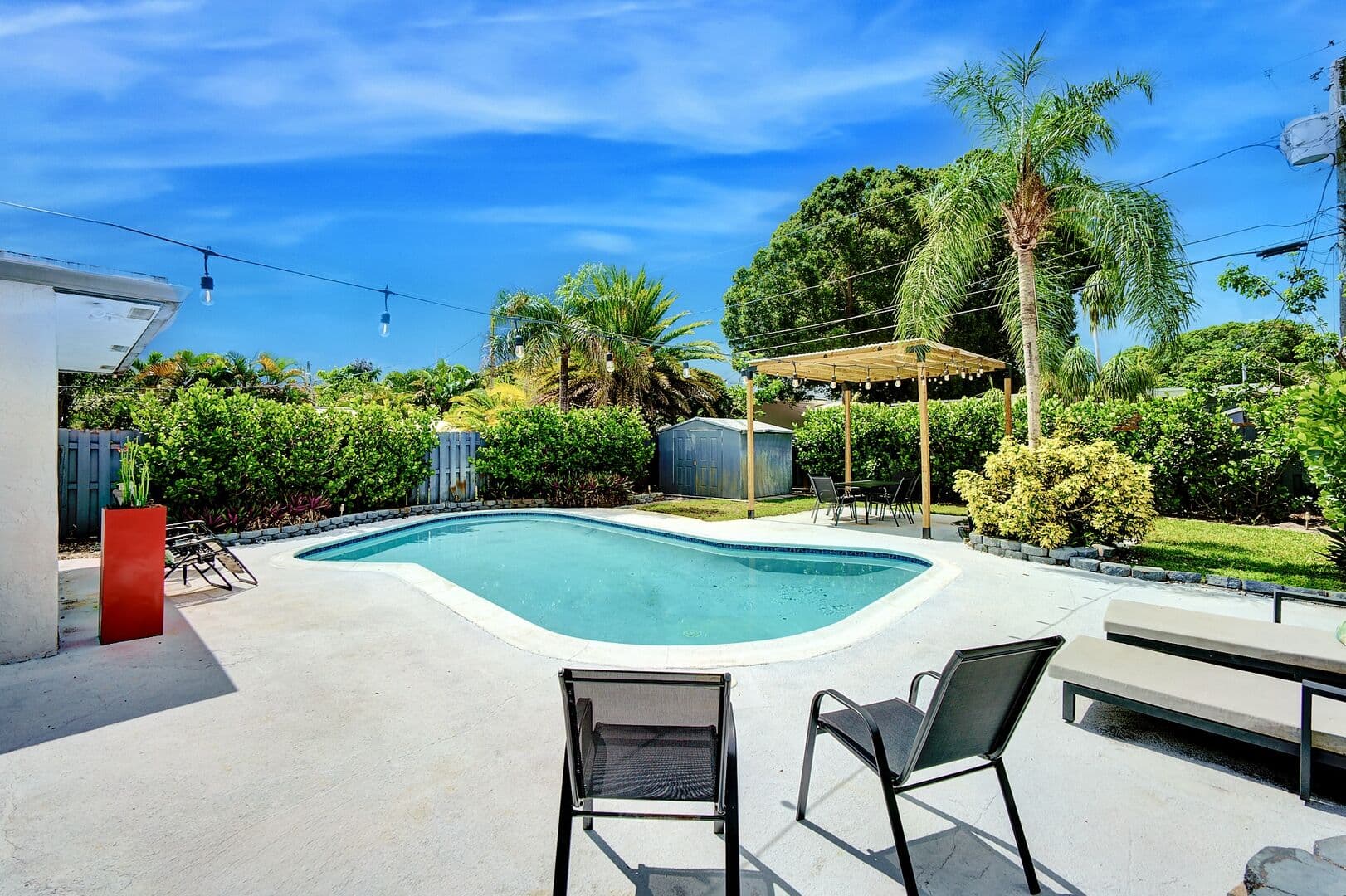 Wilton Manor - Image 25