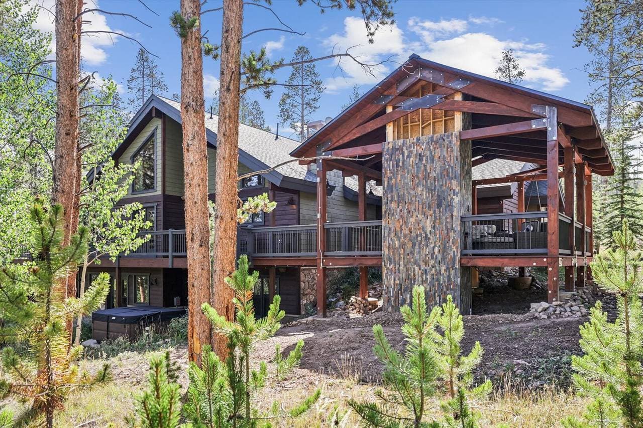 Pine Needle Lodge - Image 39