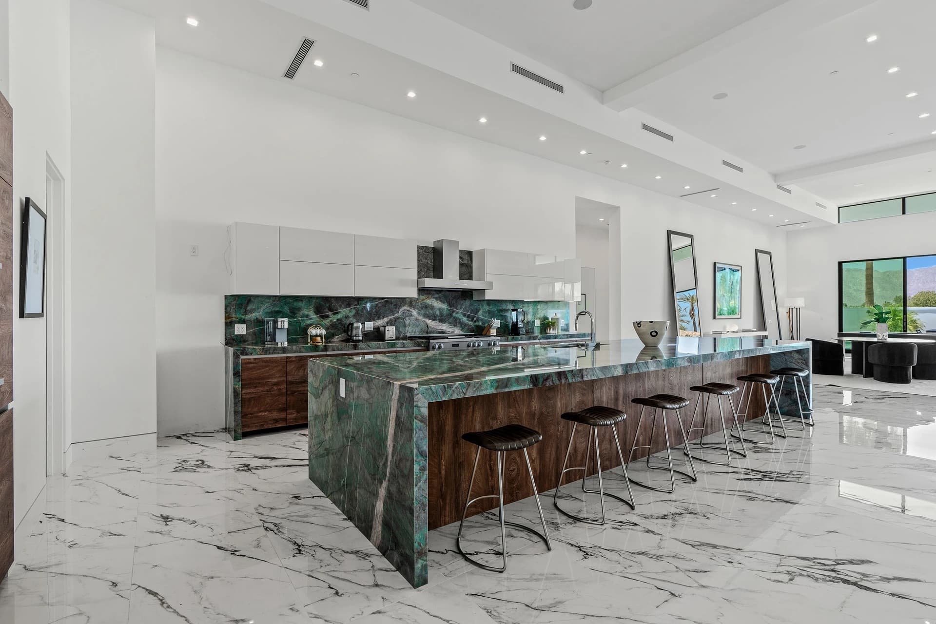 Bravo Villa #16 - Image 5