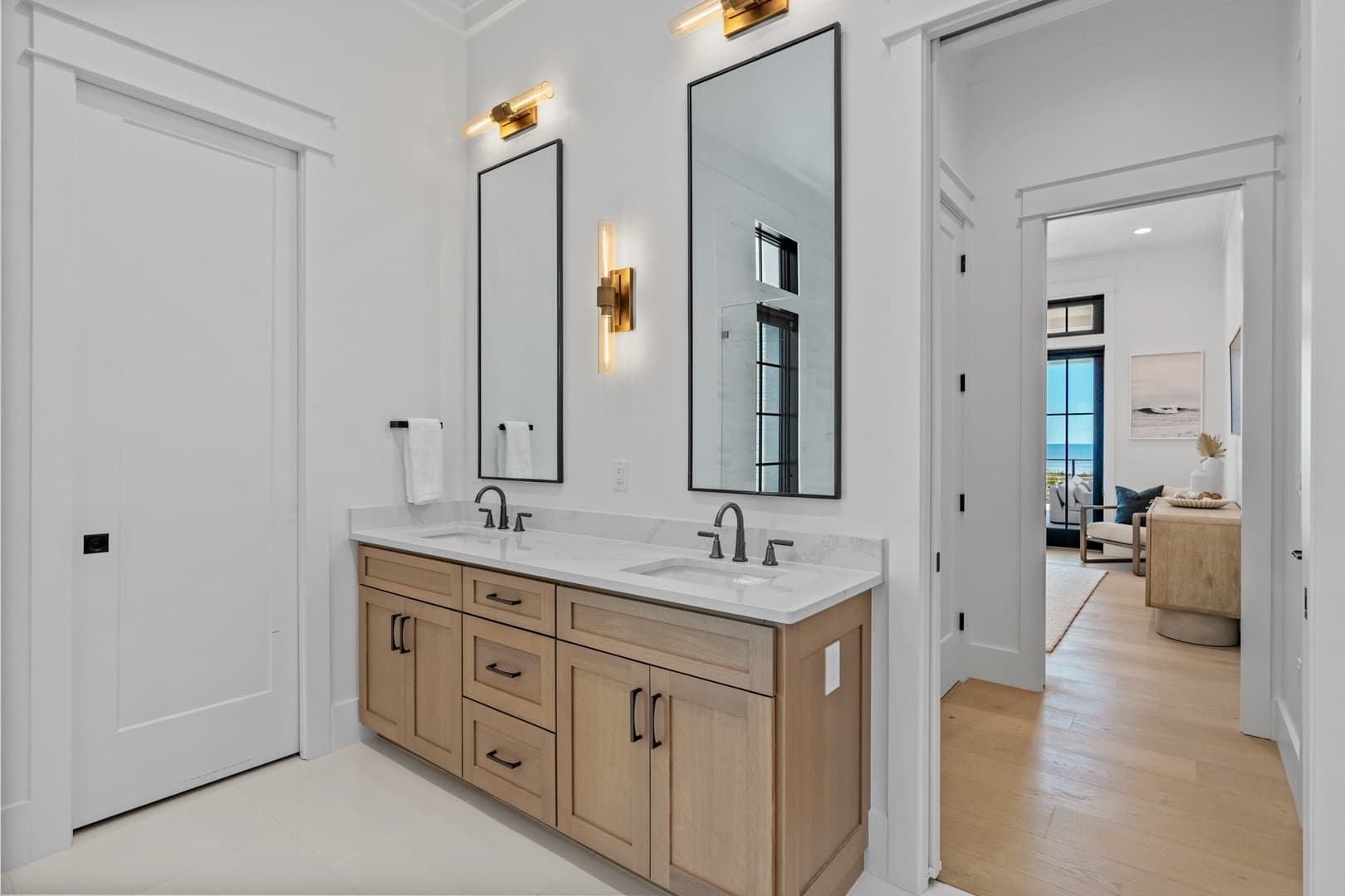 Grand Pearl - Image 80