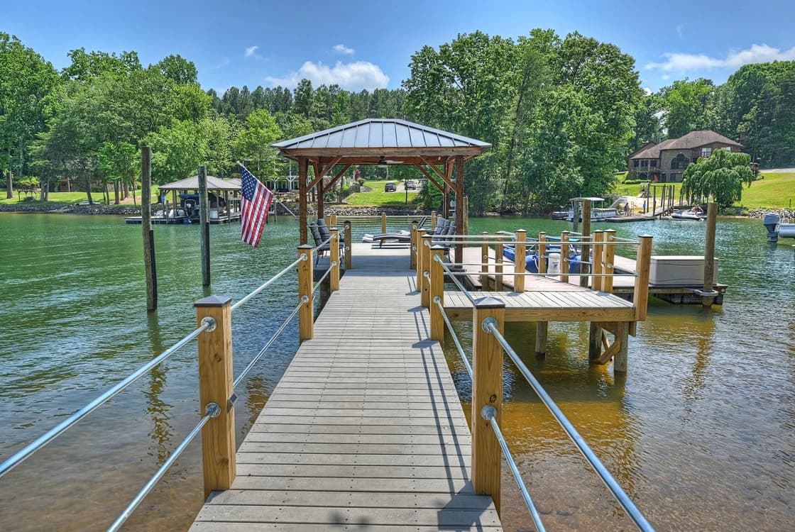 Bright Water Cove - Image 10