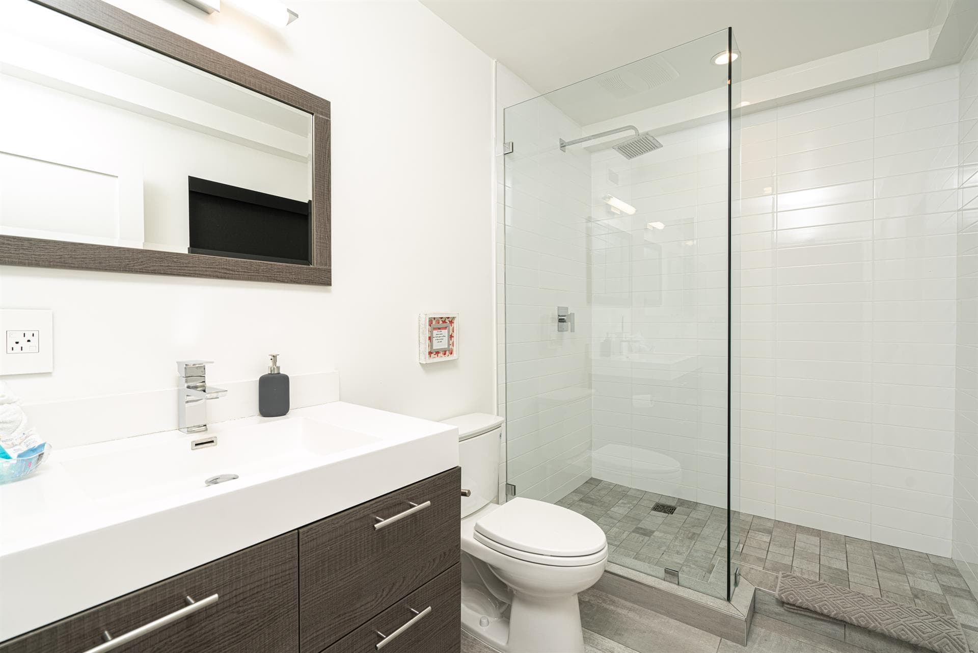 Balboa Breezeway - Image 20