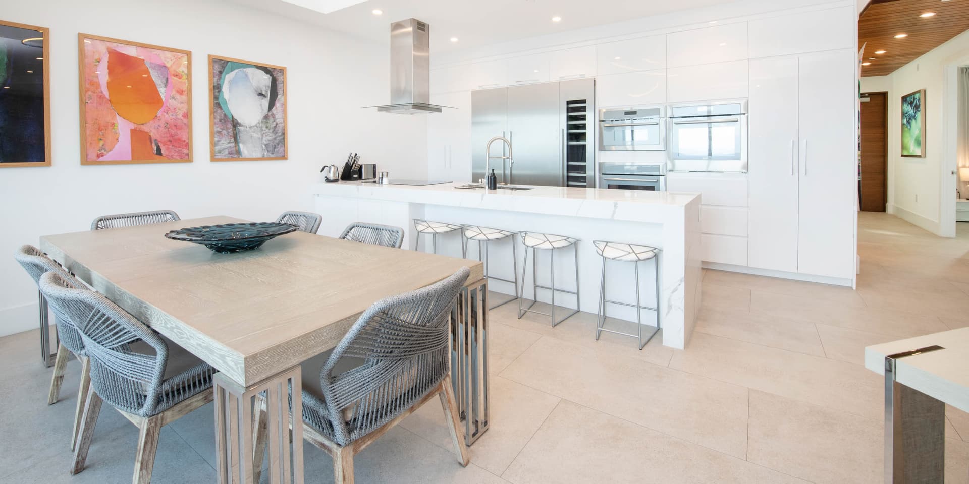 Seabreeze Penthouse Haven - Image 16