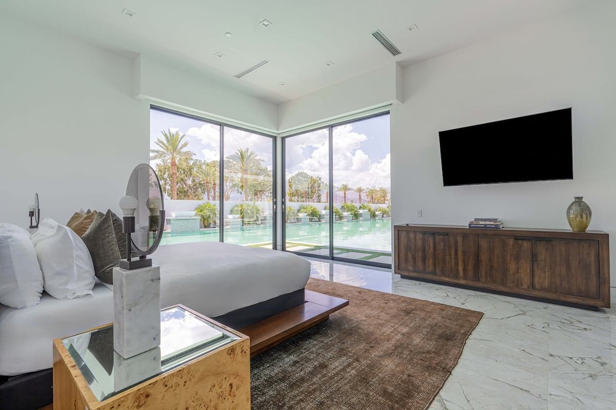 Bravo Villa #10 - Image 22