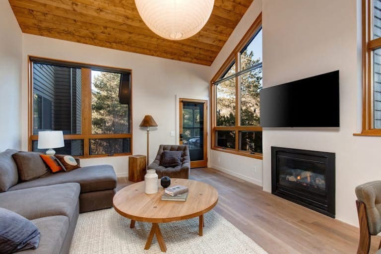Red Pine Wonder - Image 1