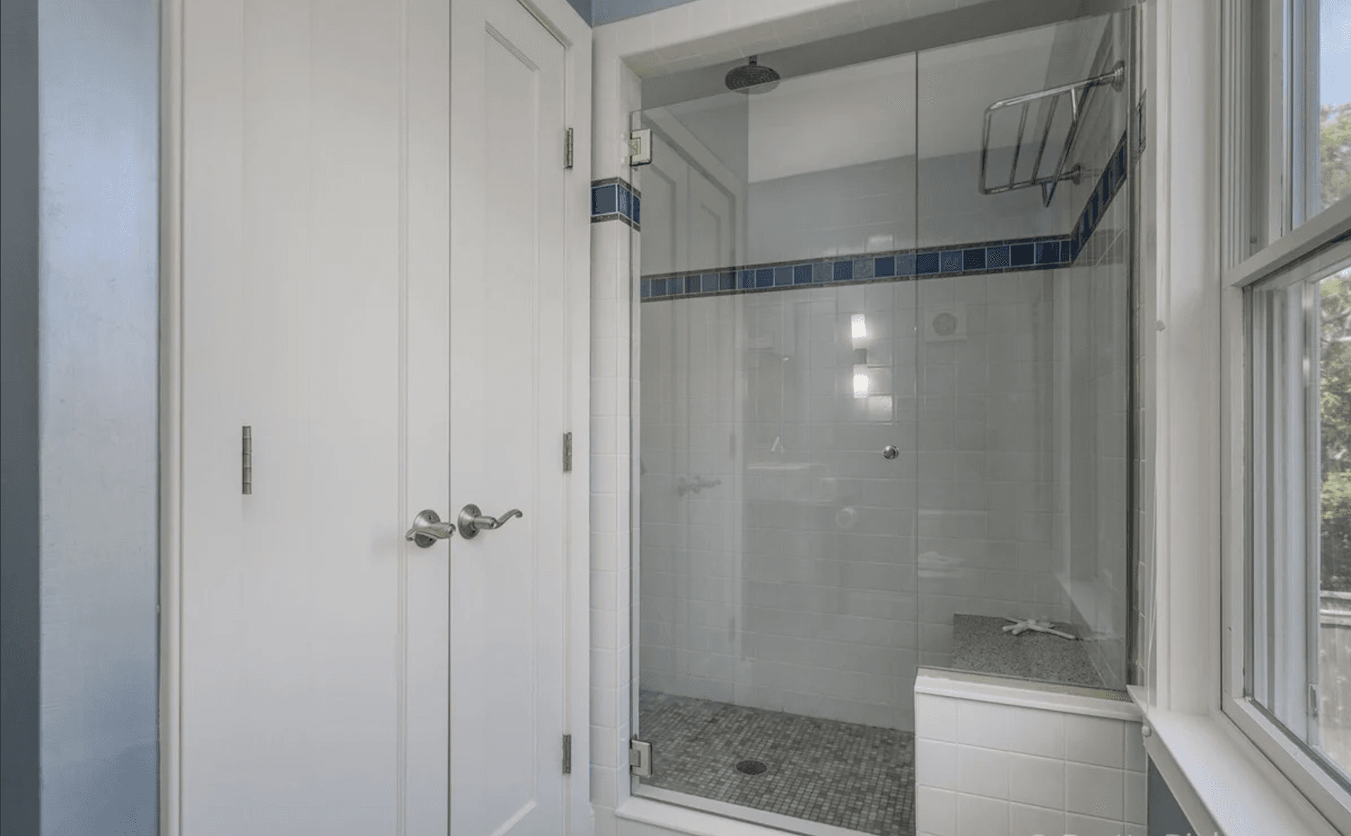 Bay Break - Image 16