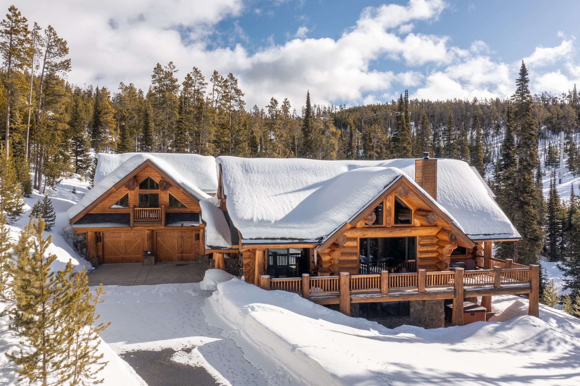 Moon Rider Ski Lodge