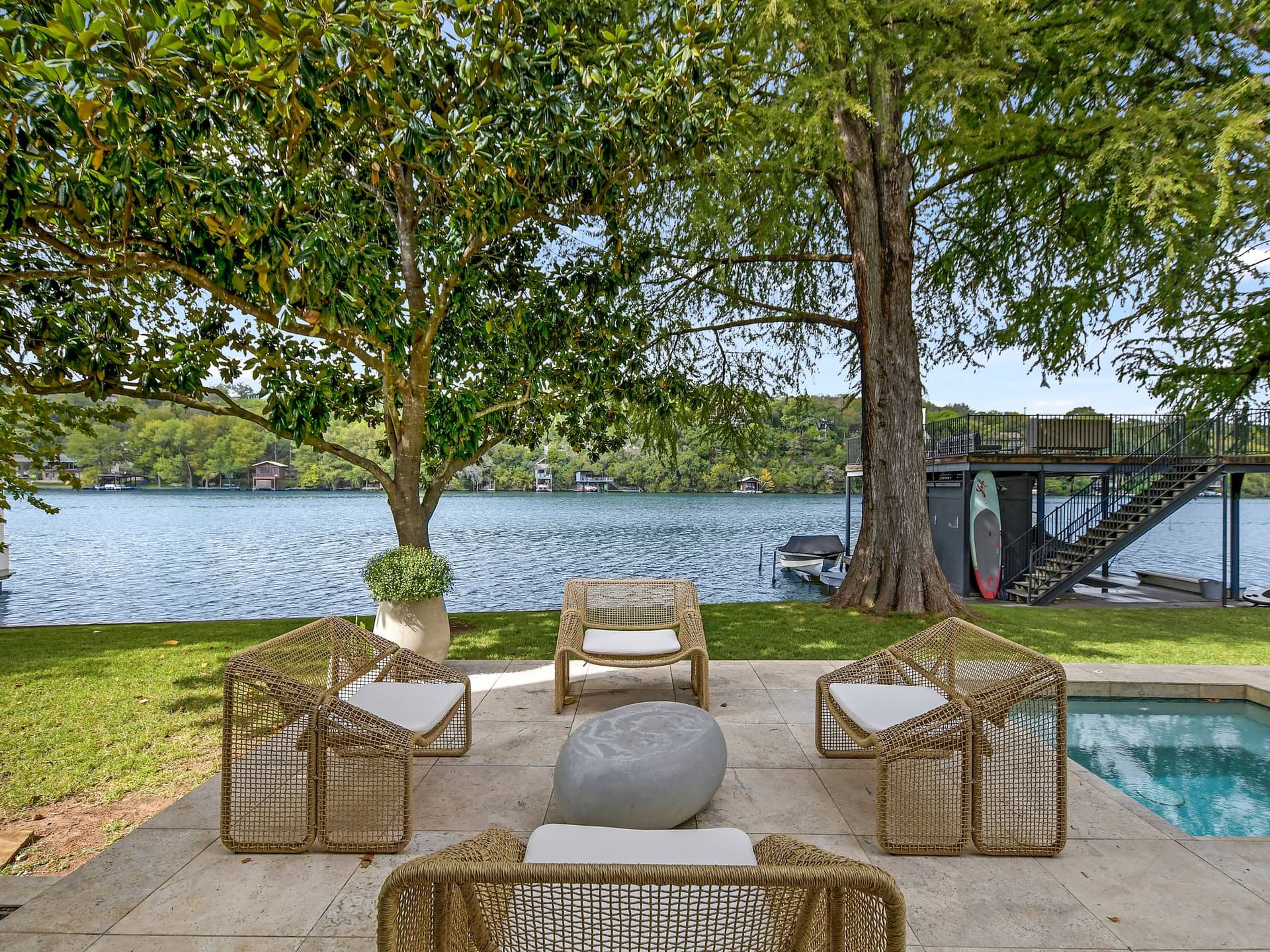 Emerald on Lake Austin - Image 14