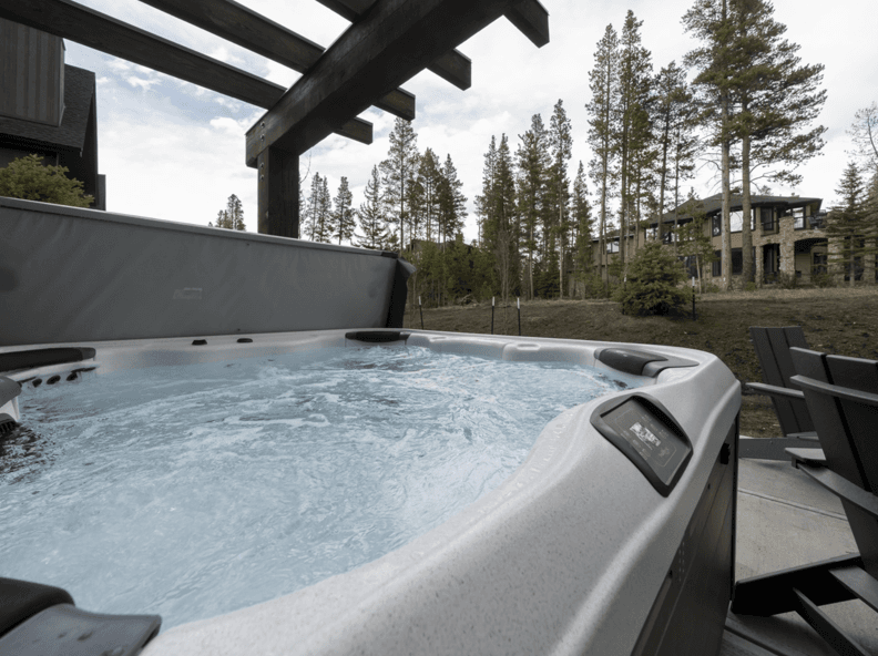 Whale's Tail Watch - Image 31