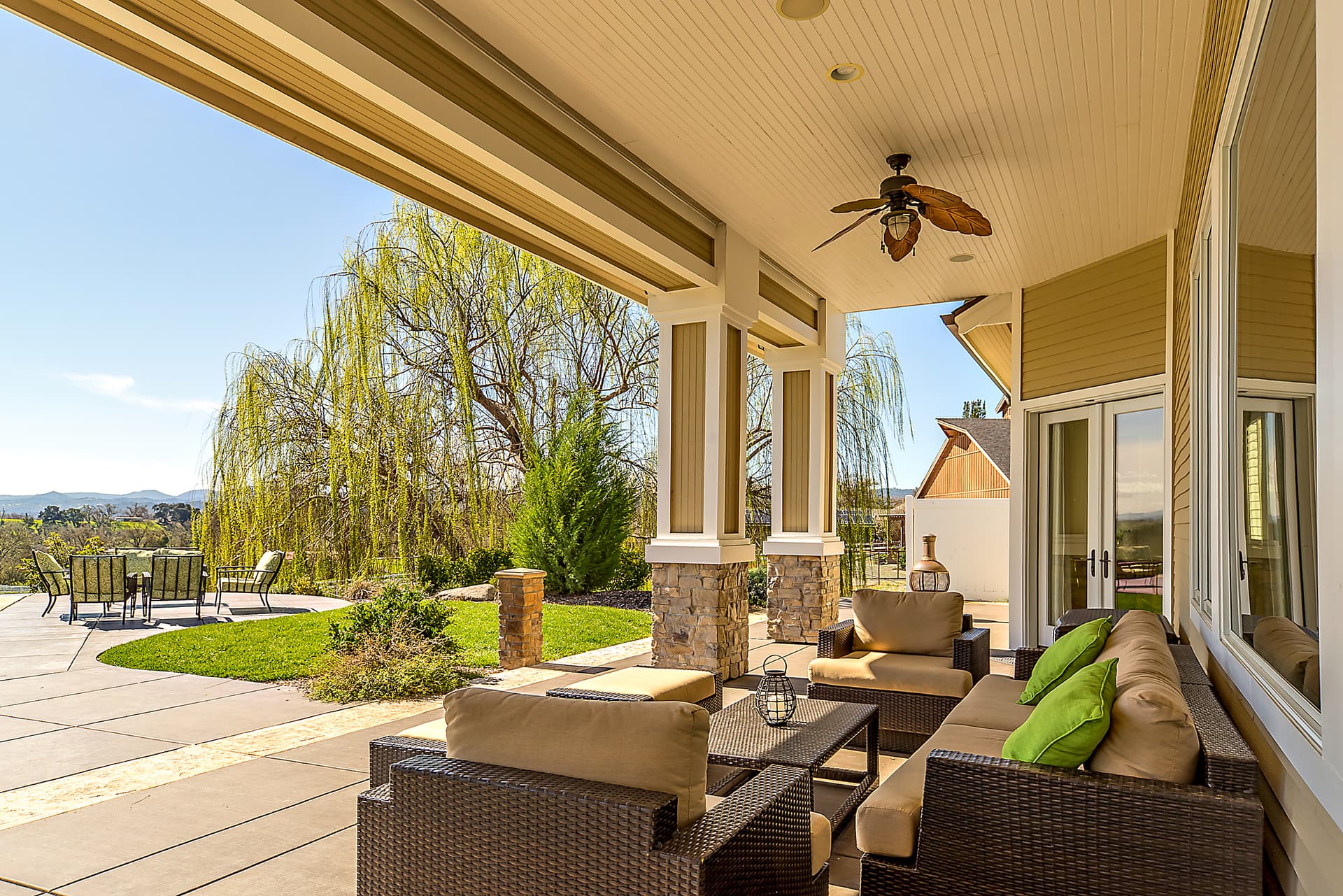 Frontier Main and Guest House - Image 40