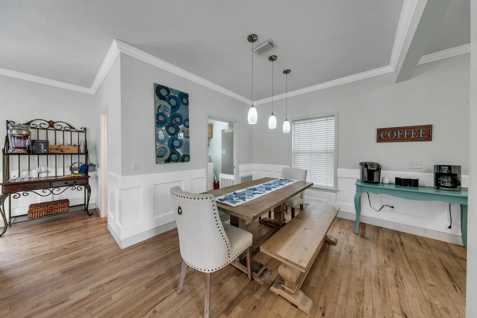 Rainbow Fish Home - Image 9