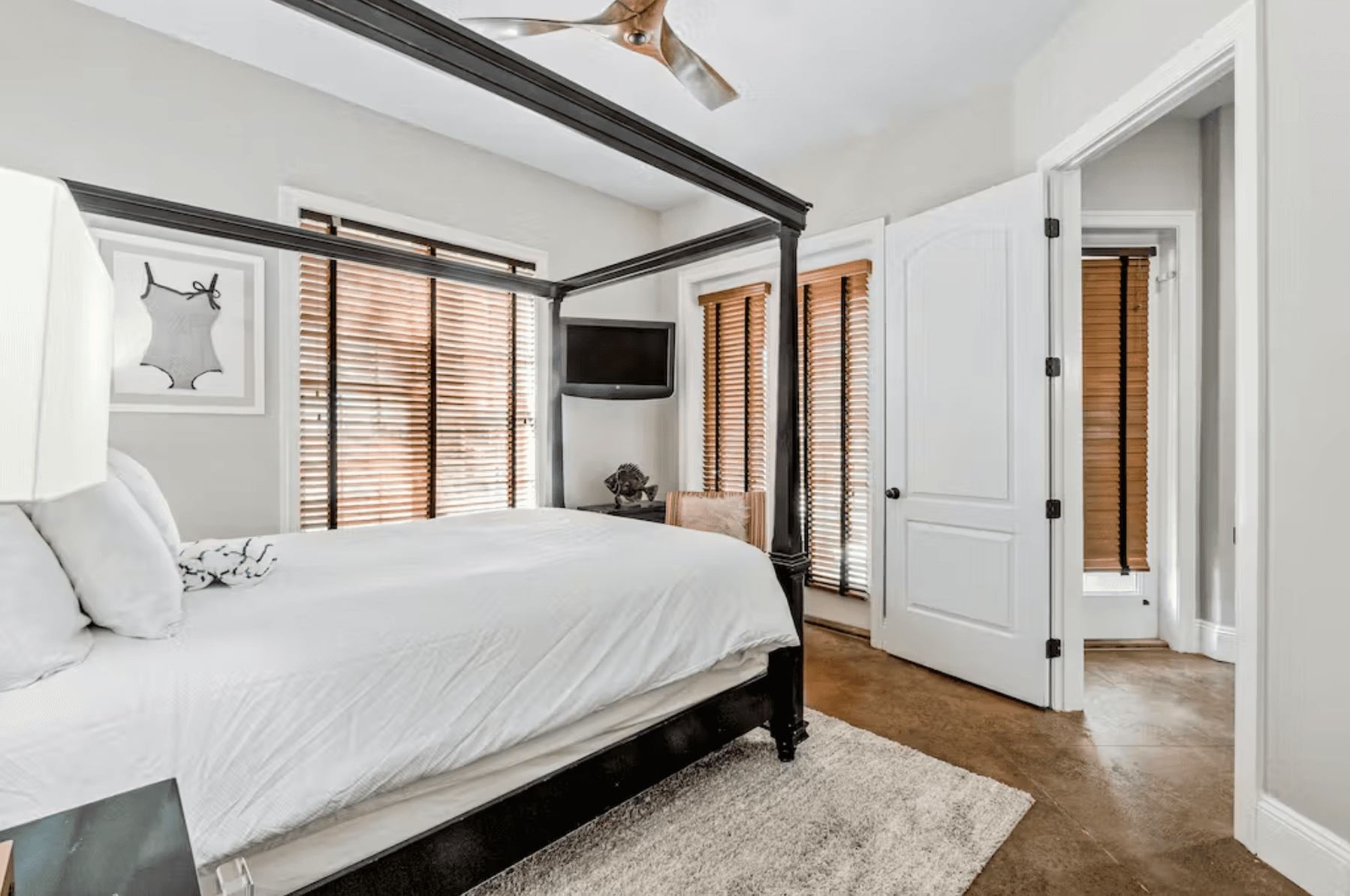 Villa by the Sea House - Image 29