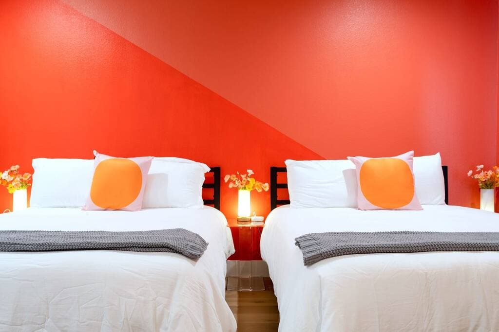 Queen's Gambit - Image 30