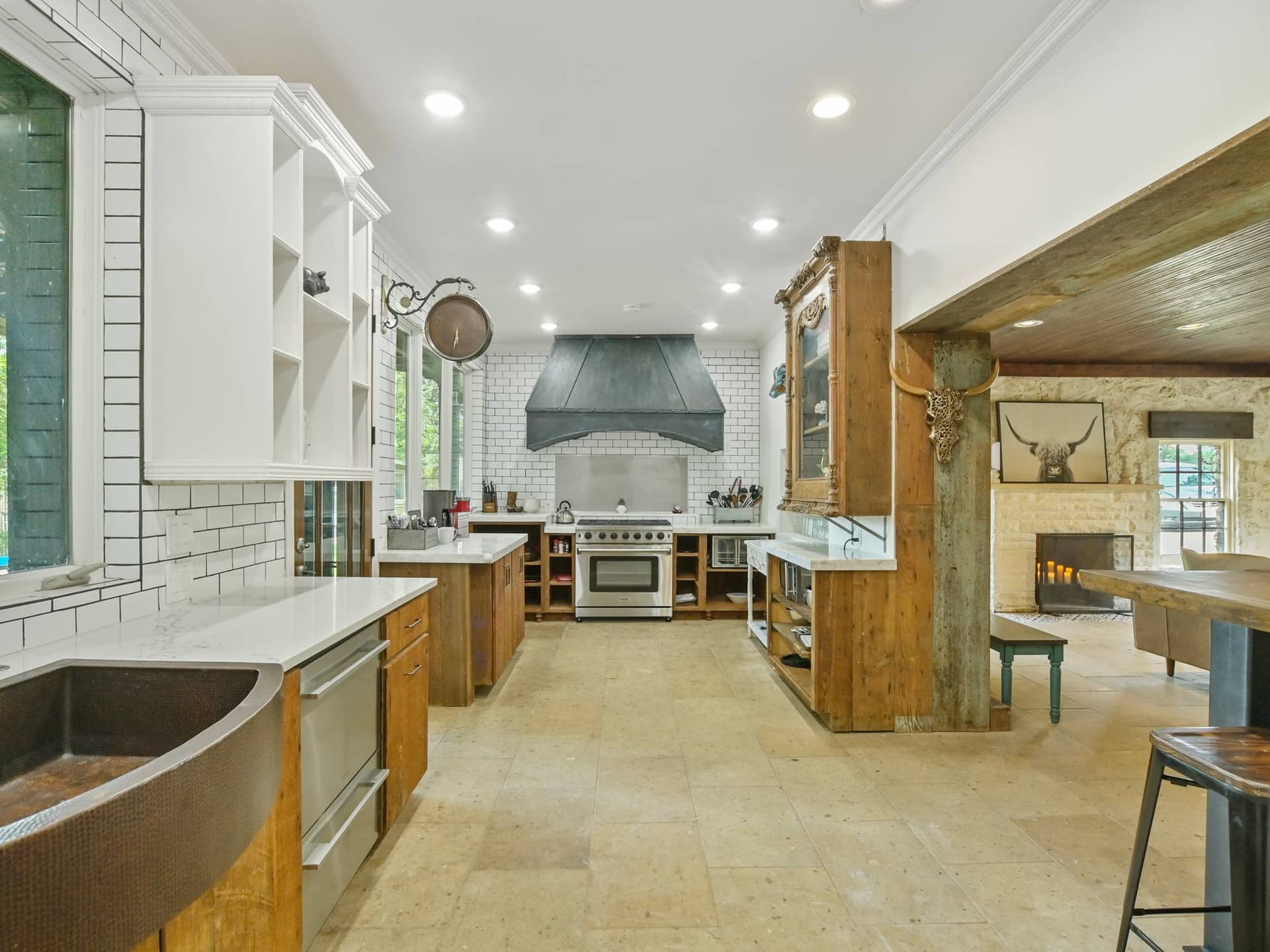 Escape on Lake Travis - Image 28