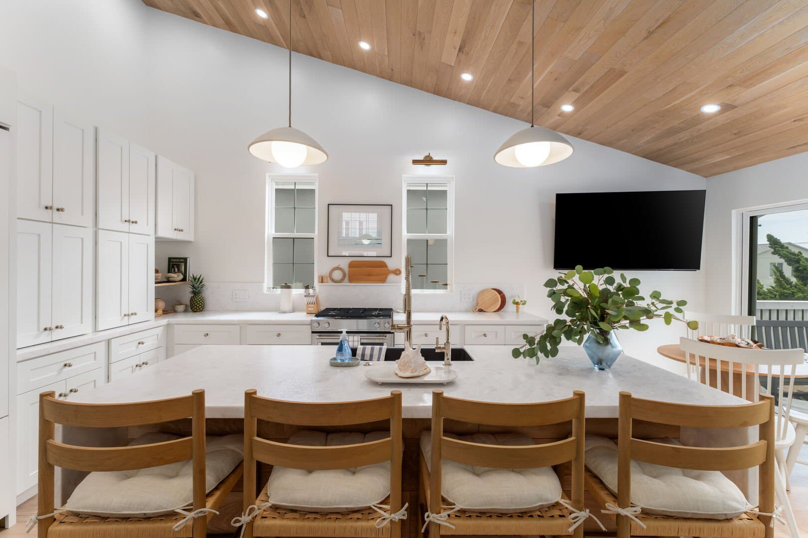 Island Paradise - Image 5