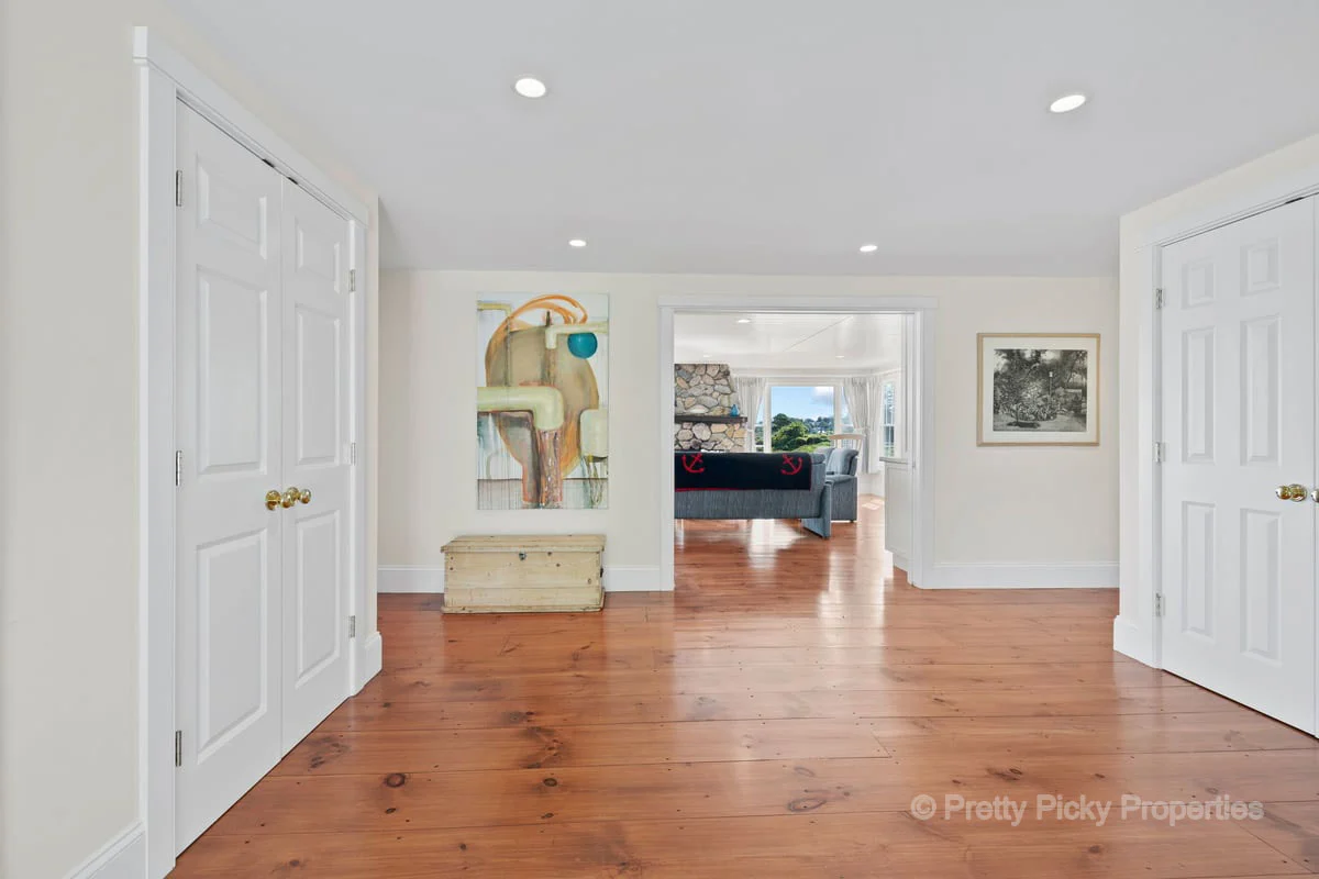 Serenity by the Sea - Image 8