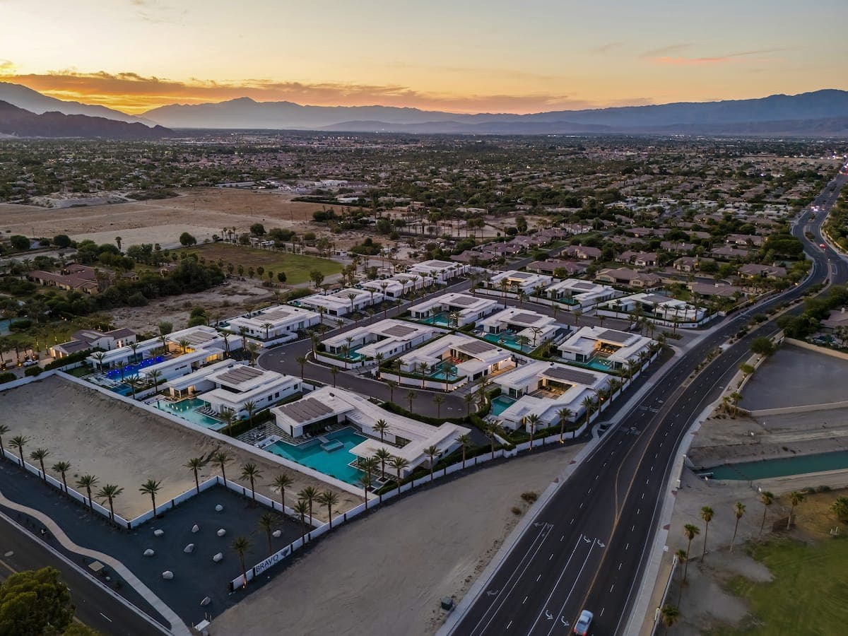 Bravo Villa #10 - Image 97