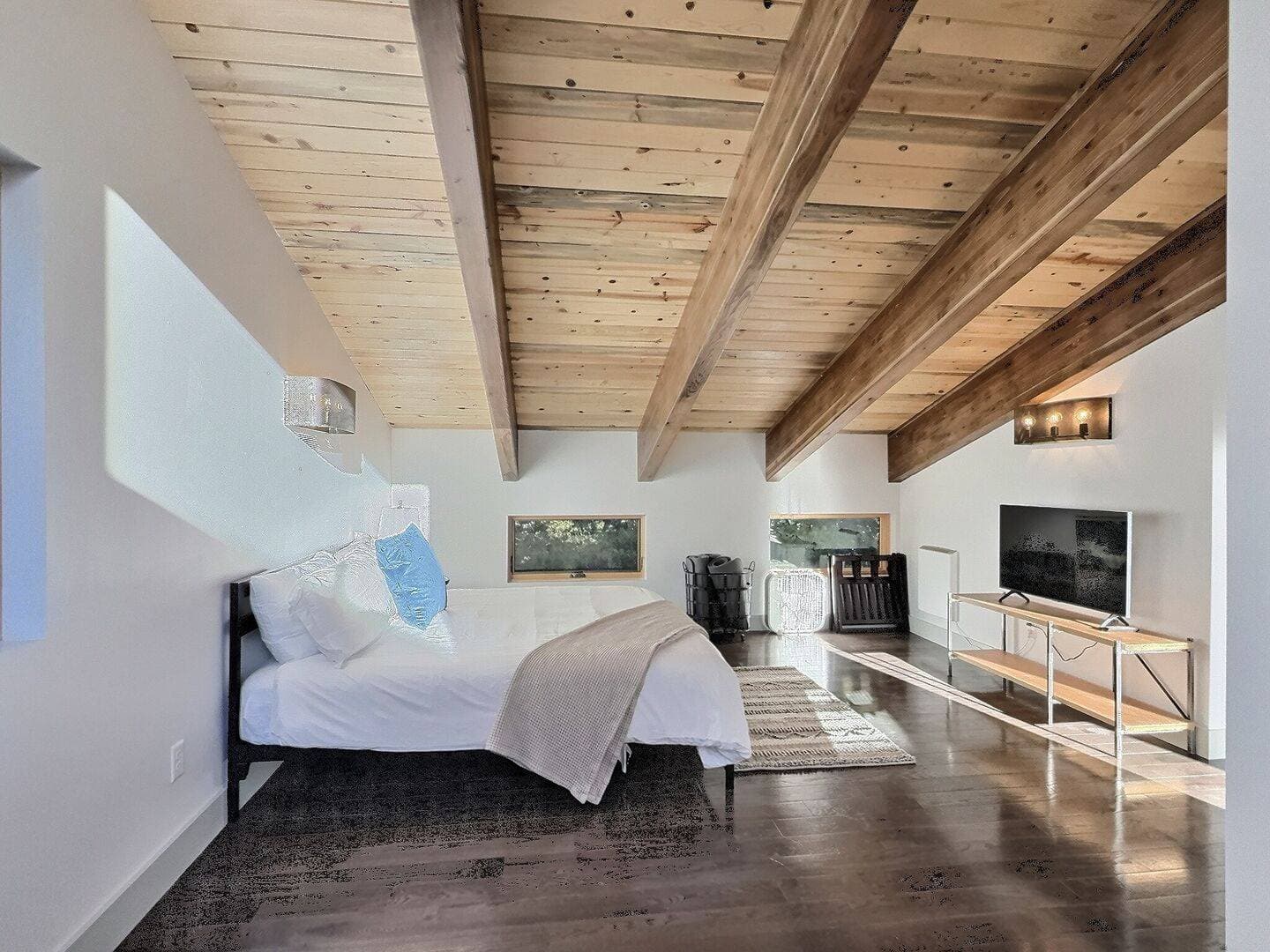 Mountain Manor - Image 37