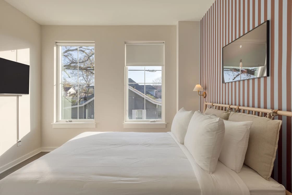 98 Degrees - Image 18