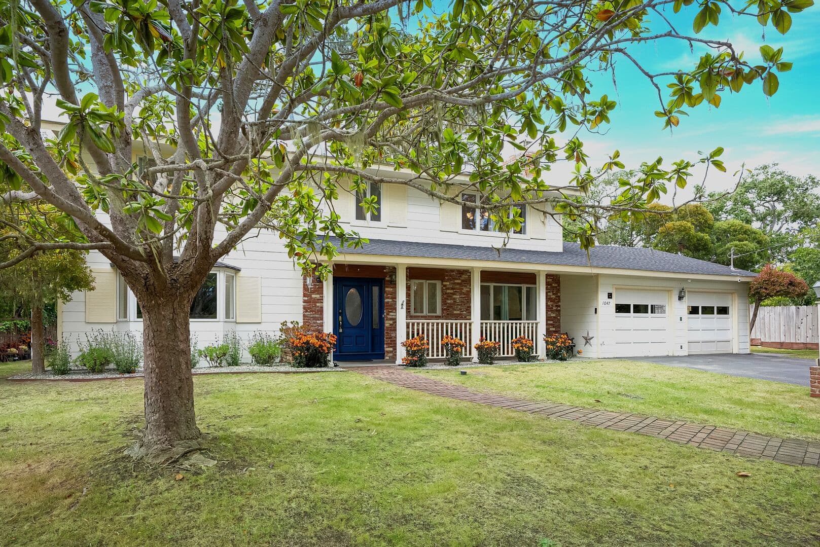 Pebble Modern Home - Image 43