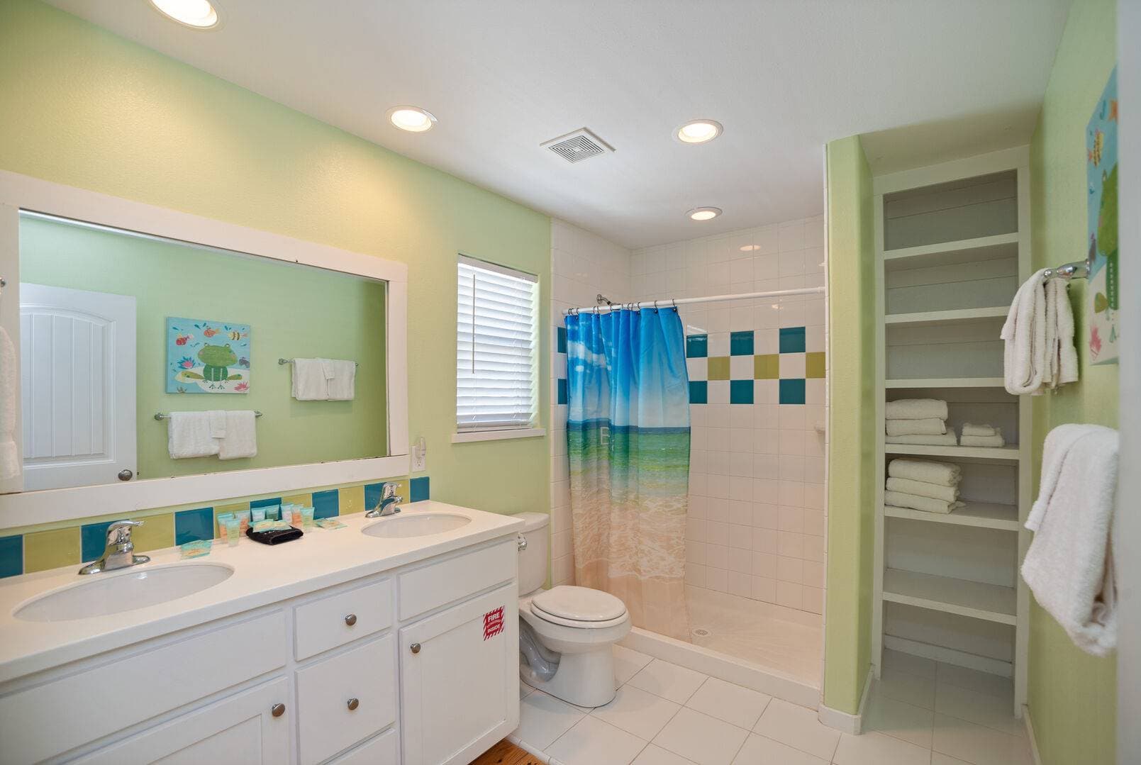 Another Day in Paradise - Image 22