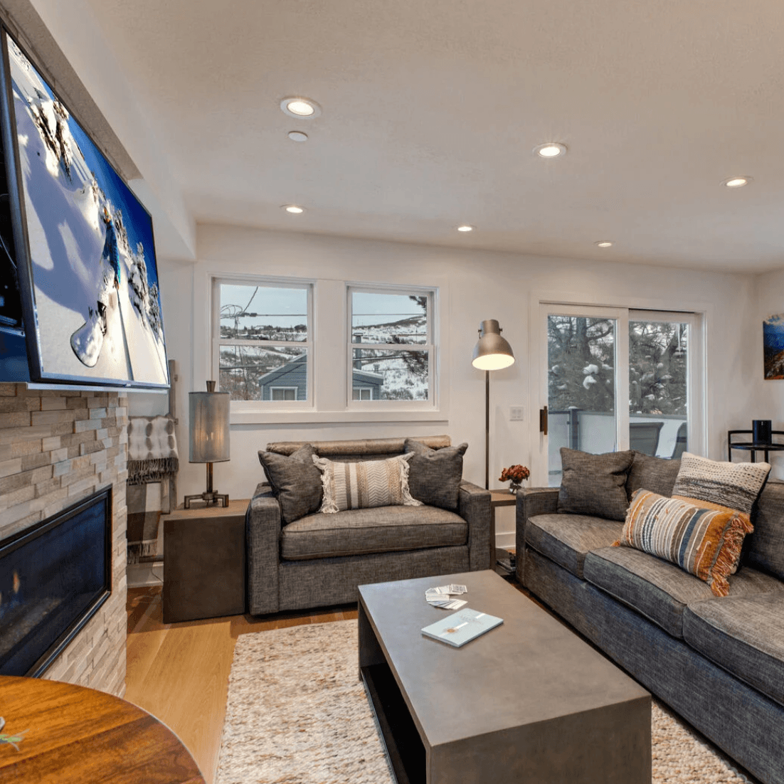 Pick 'N Shovel - Image 4