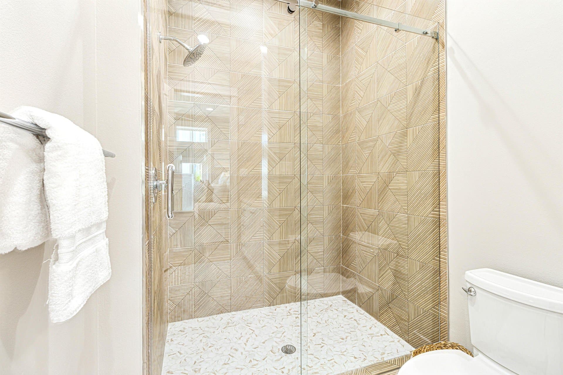 Just Beachy - Image 31