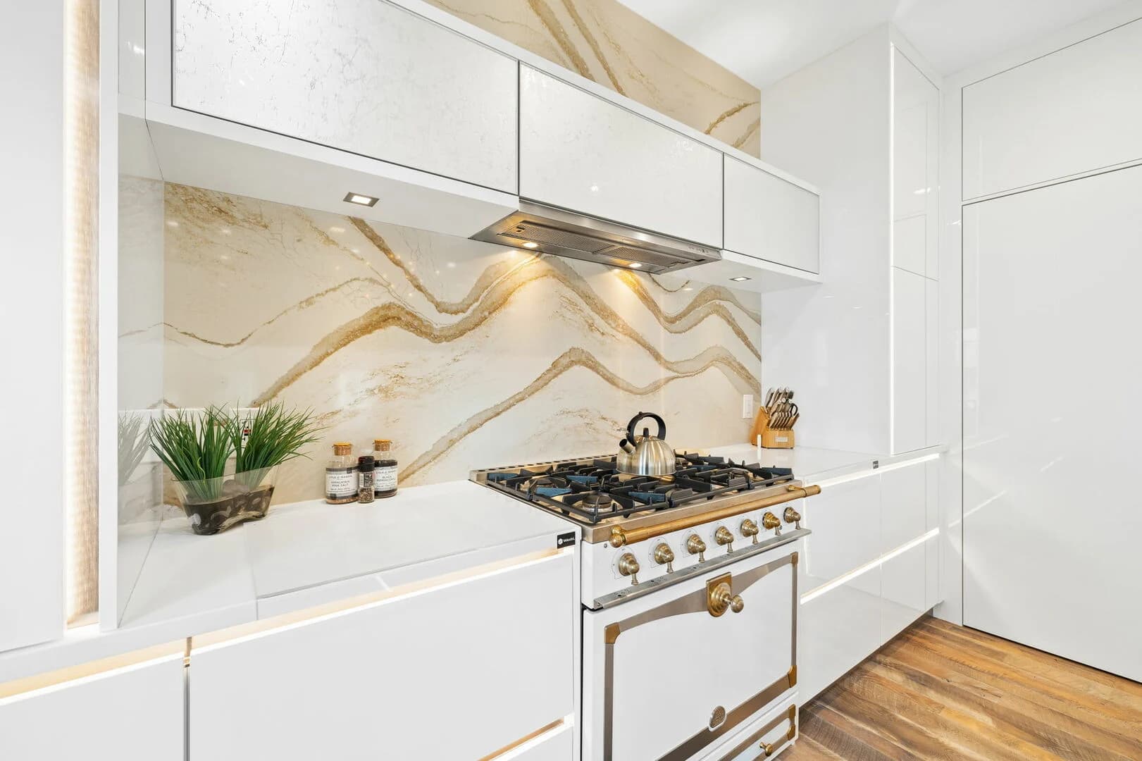 Antigua Blue Condo - Image 11