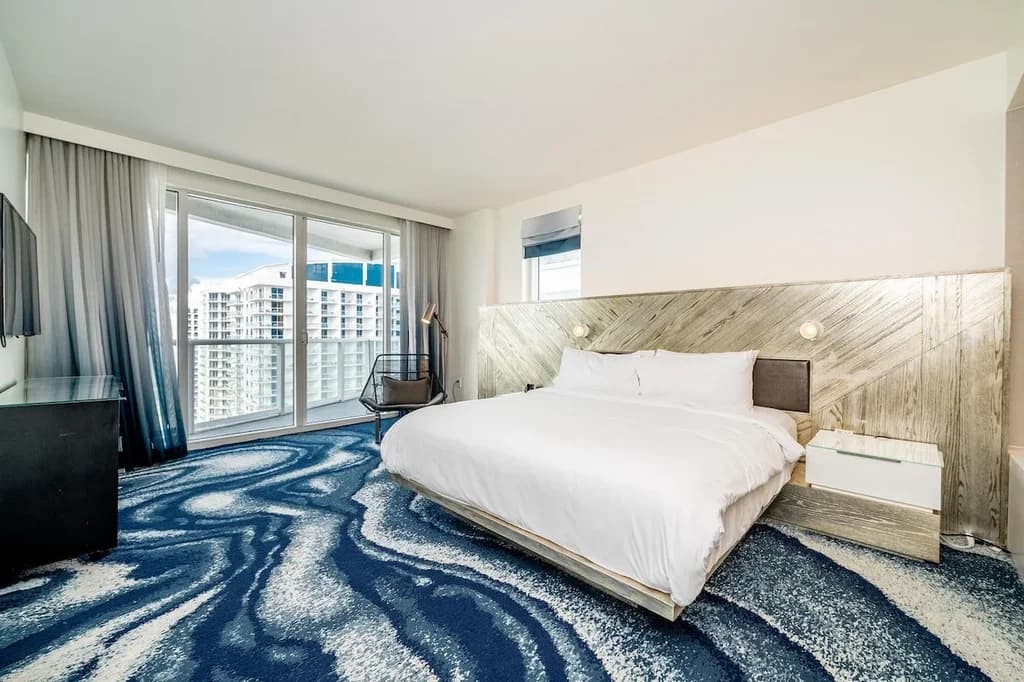 Horizon Condo #2108 - Image 36