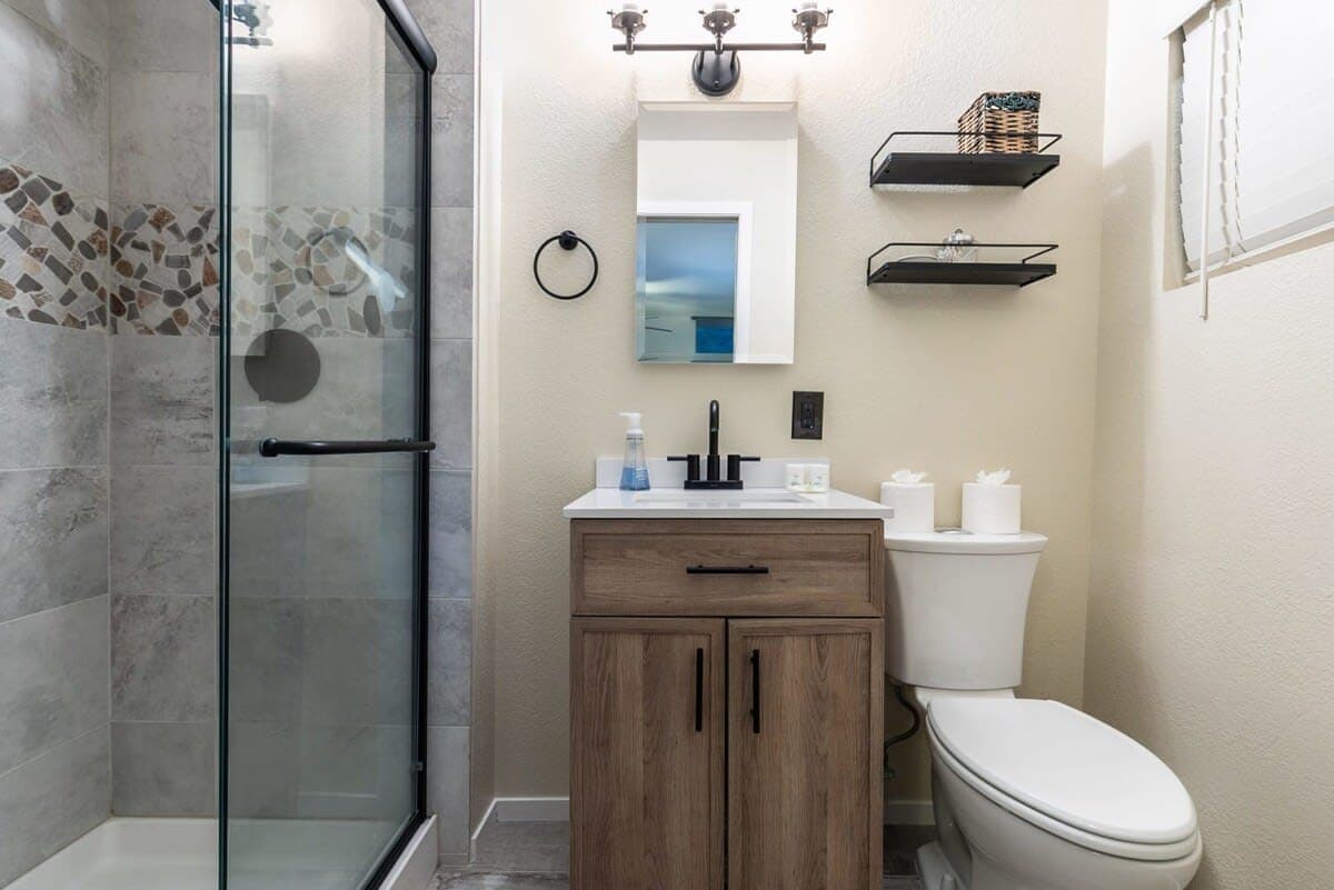 Classic Tahoe Cabin - Image 8