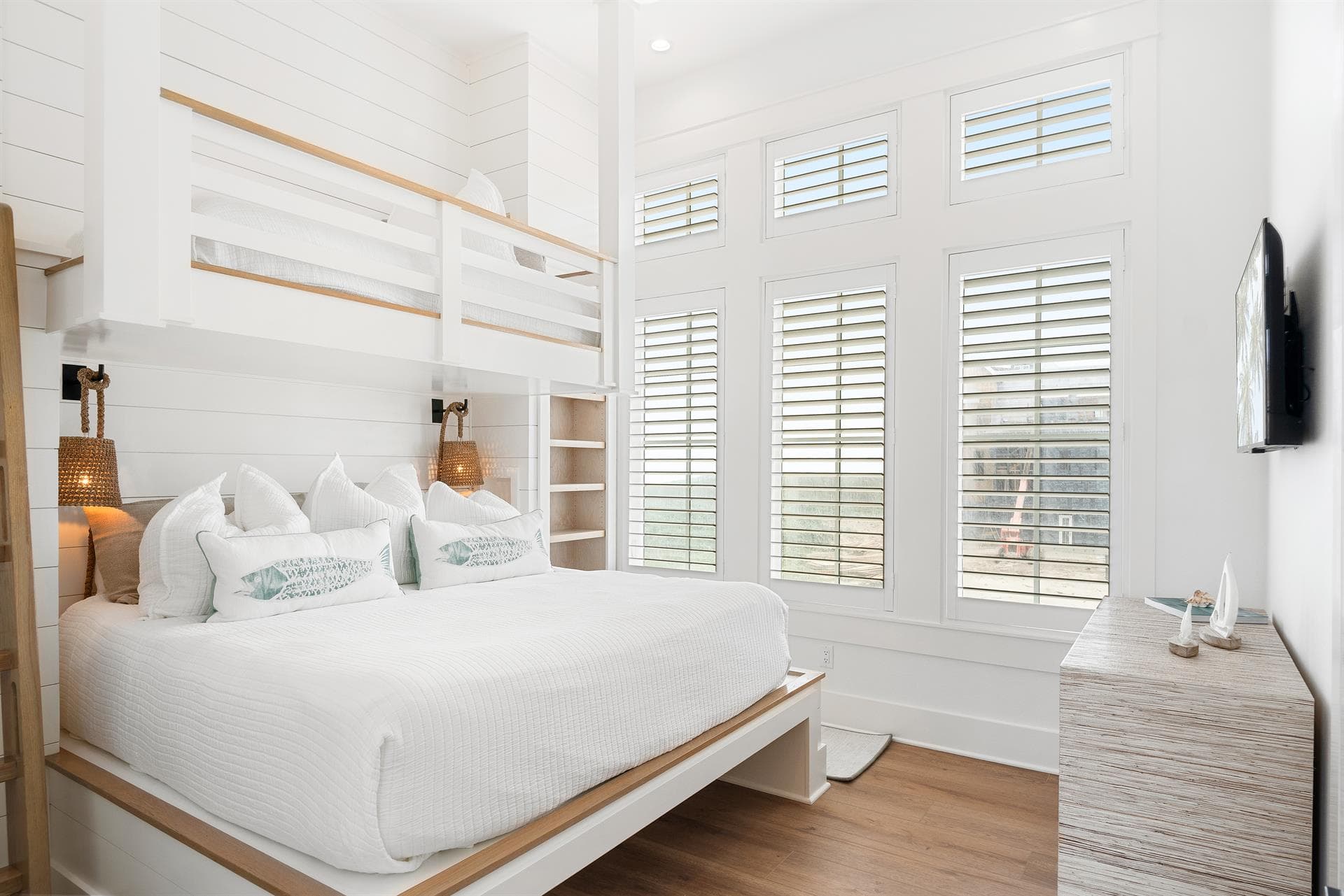 Always Breezy - Image 27