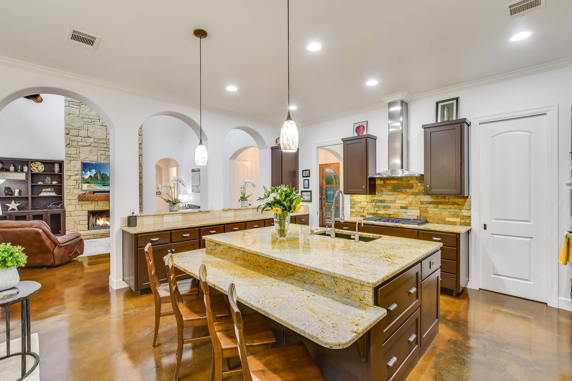 Hillside Oasis - Image 33