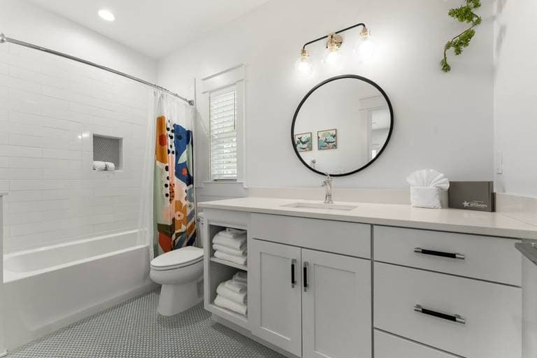 Mermaids Grotto - Image 19