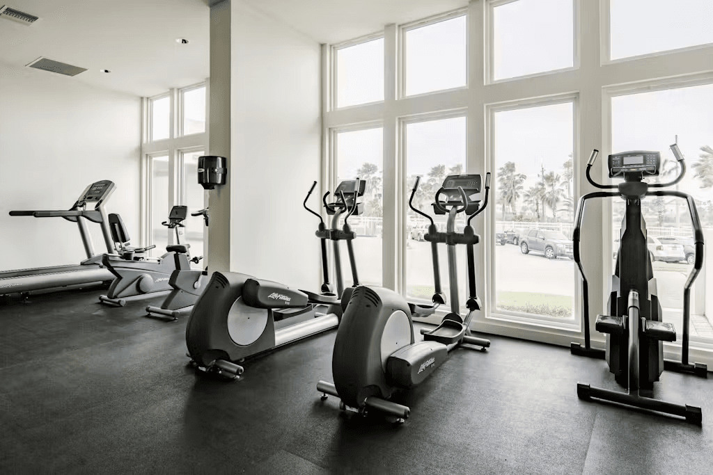 Solare Tower #705 - Image 23