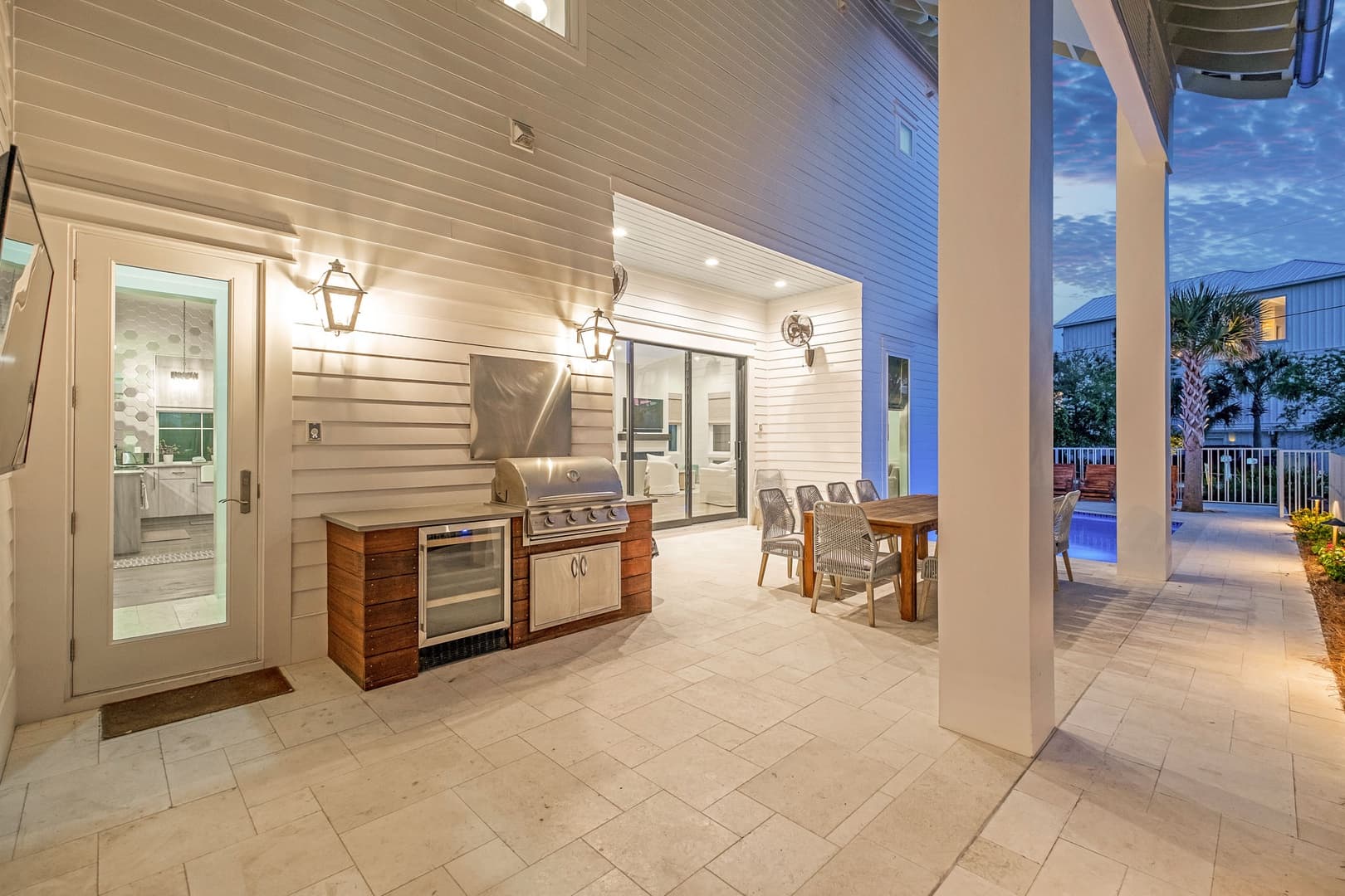 Coastal Dream Manor - Image 21