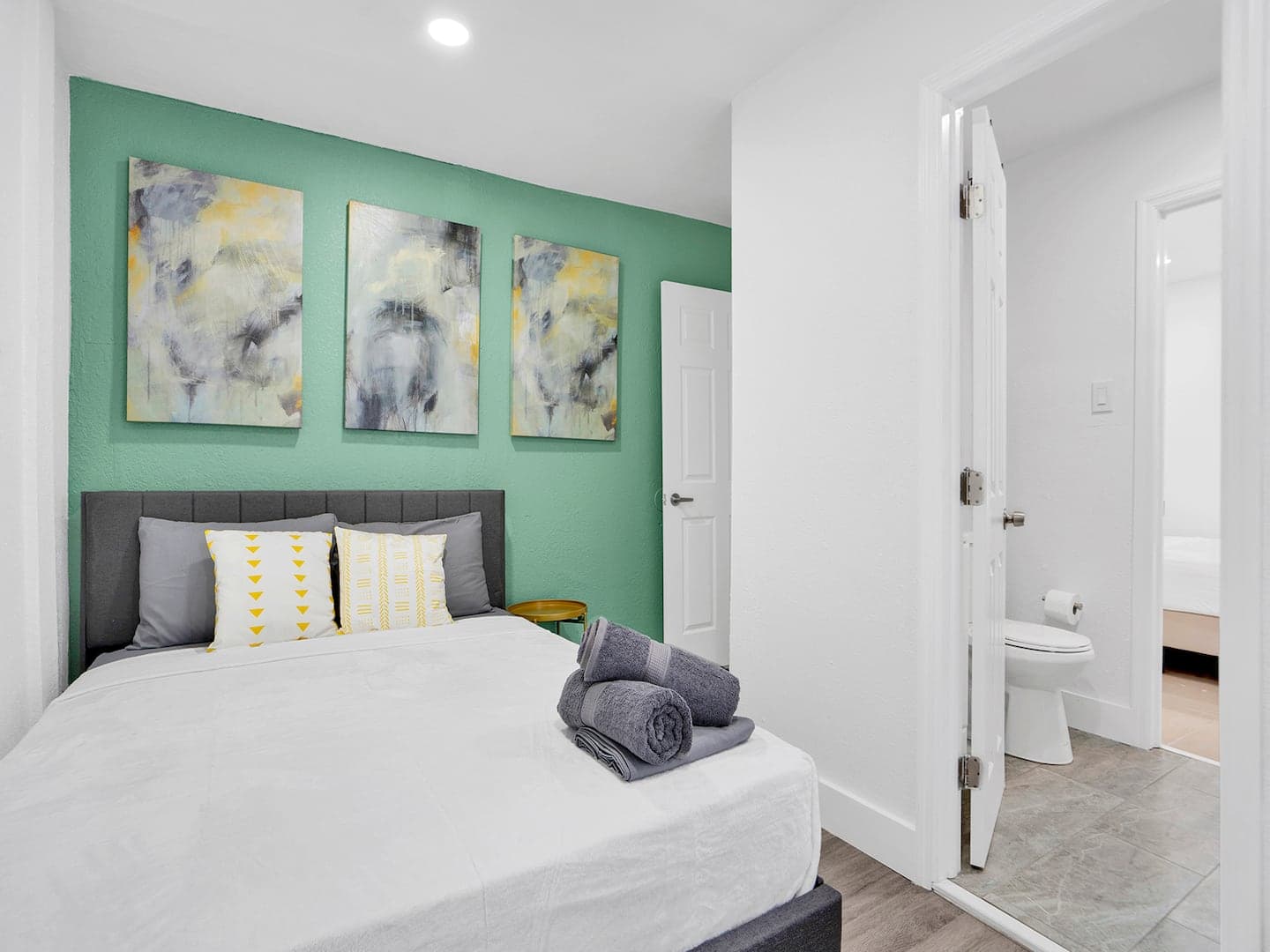 Bungalow House - Image 15