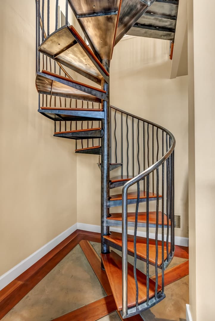 The Country House - Image 41