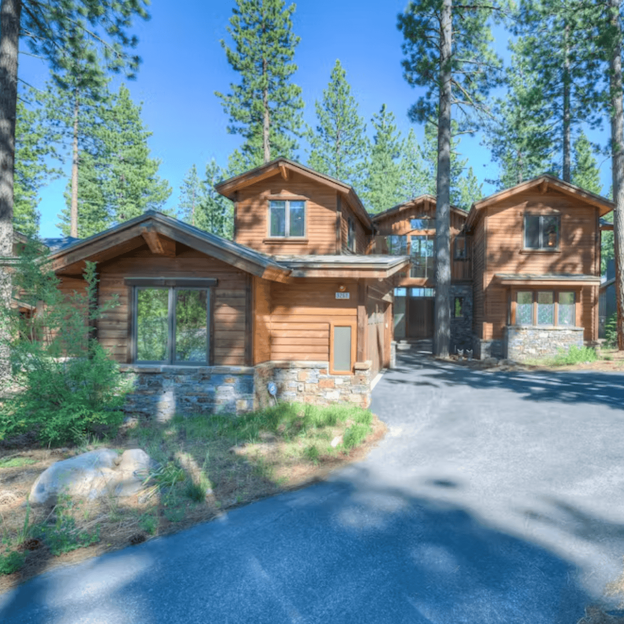 Sierra Vista House - Image 1