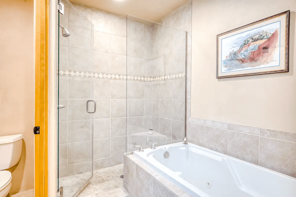 Plaza Home - Image 10