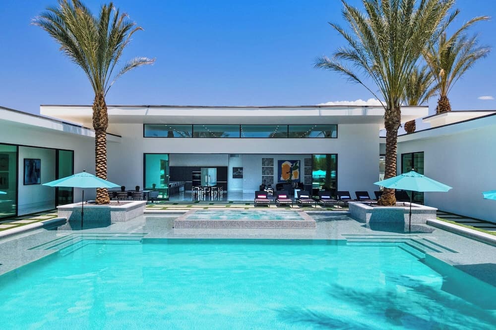 Bravo Villa #12 - Image 17