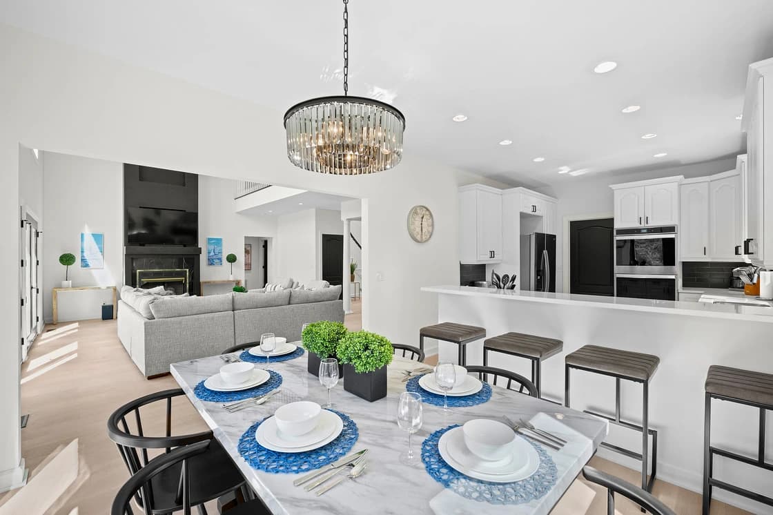 Knotty Pines - Image 23