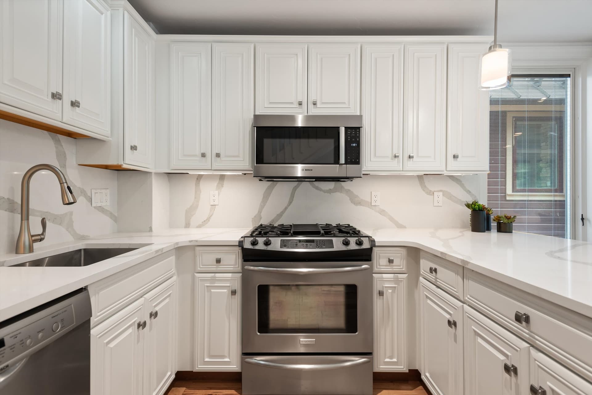 Apres Serene Lodge - Image 5