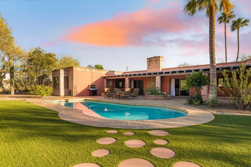 La Casona - Image 1